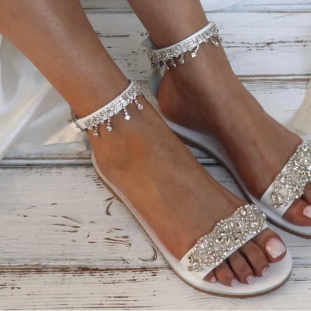 Sandals - Picture 3 of 9